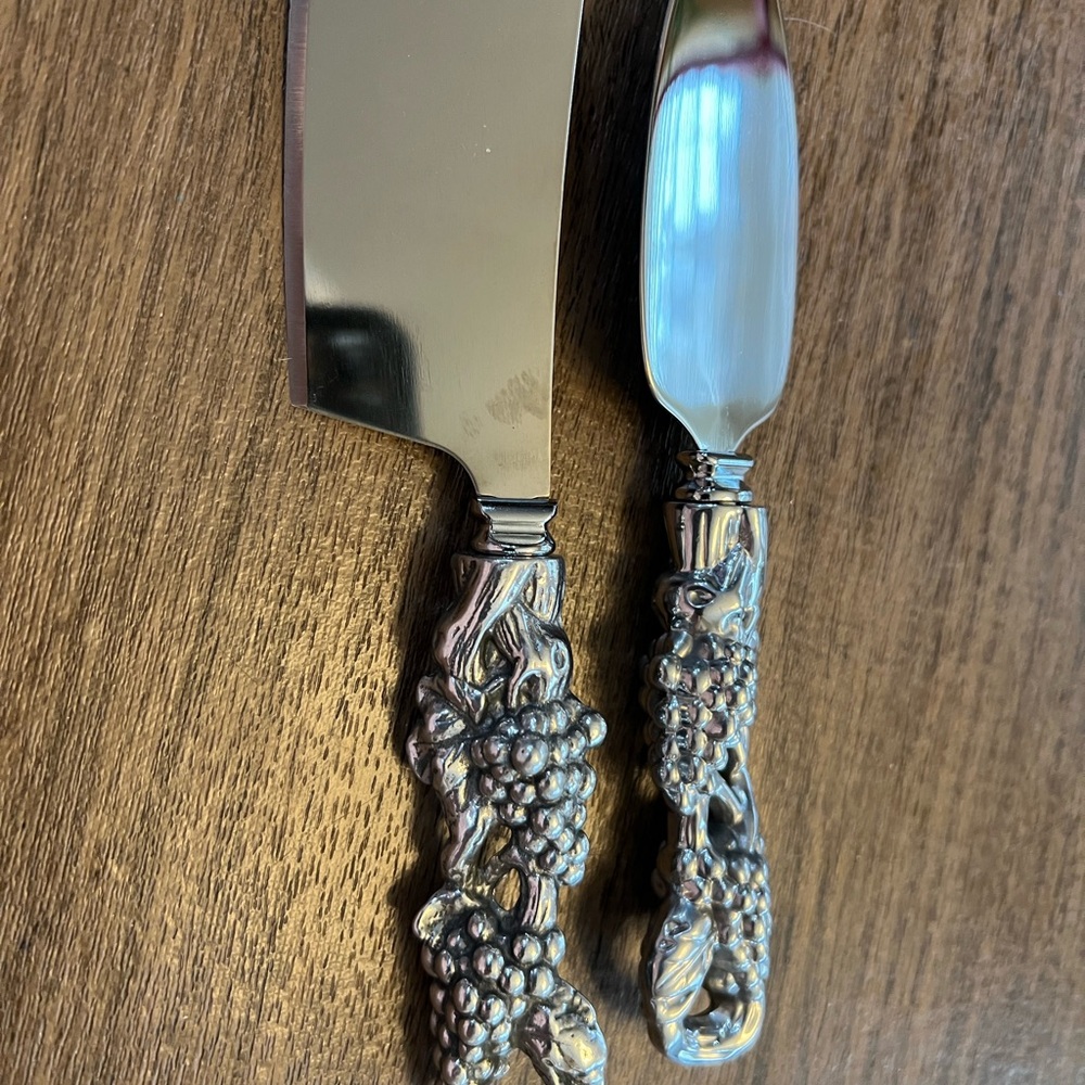Arthur Court Silver Grapevine Handle Cheese Knife Set